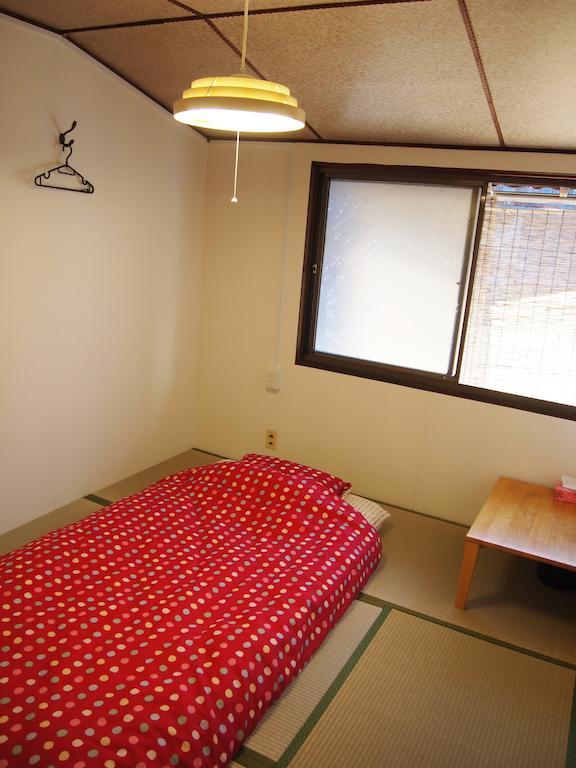 Guesthouse Usagi-Momiji Kyoto Exterior photo